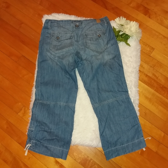 Maurices Wide Leg Light Wash Cinched Hem Capris - Picture 6 of 10